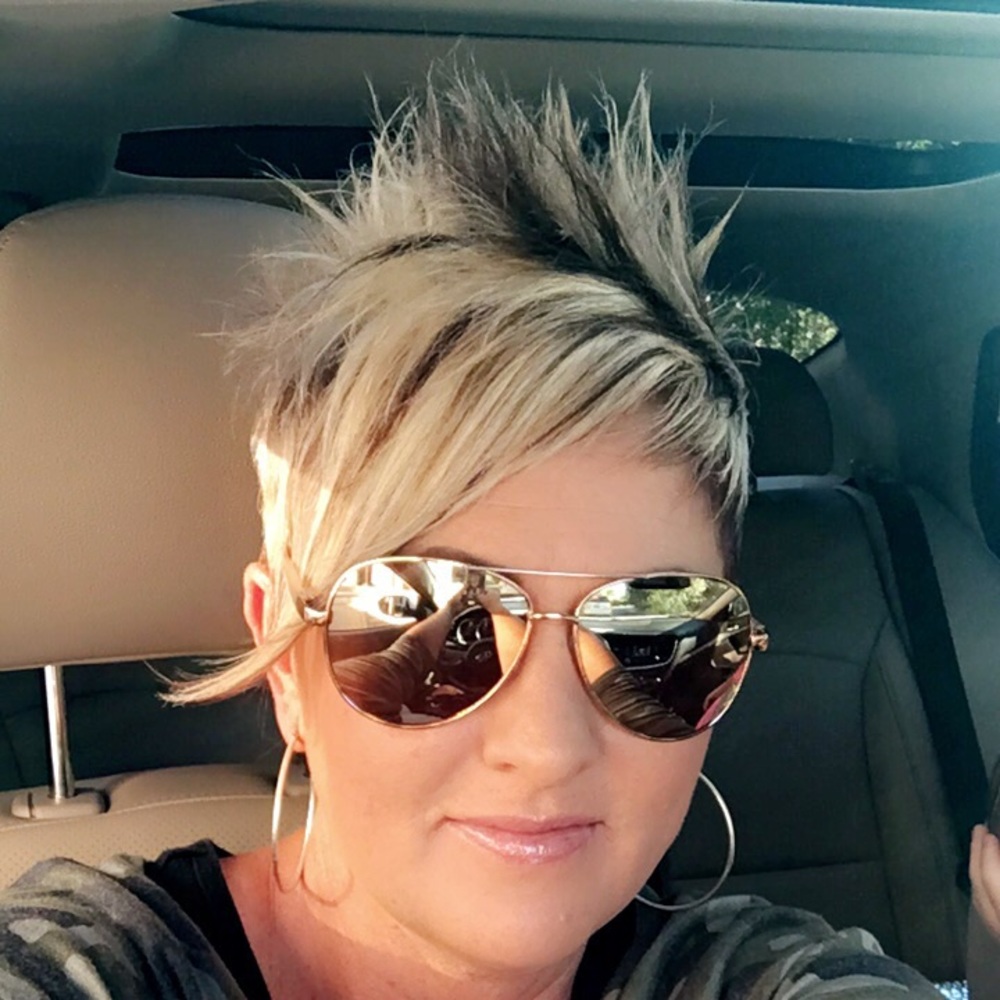 Meet your Posher, Staci